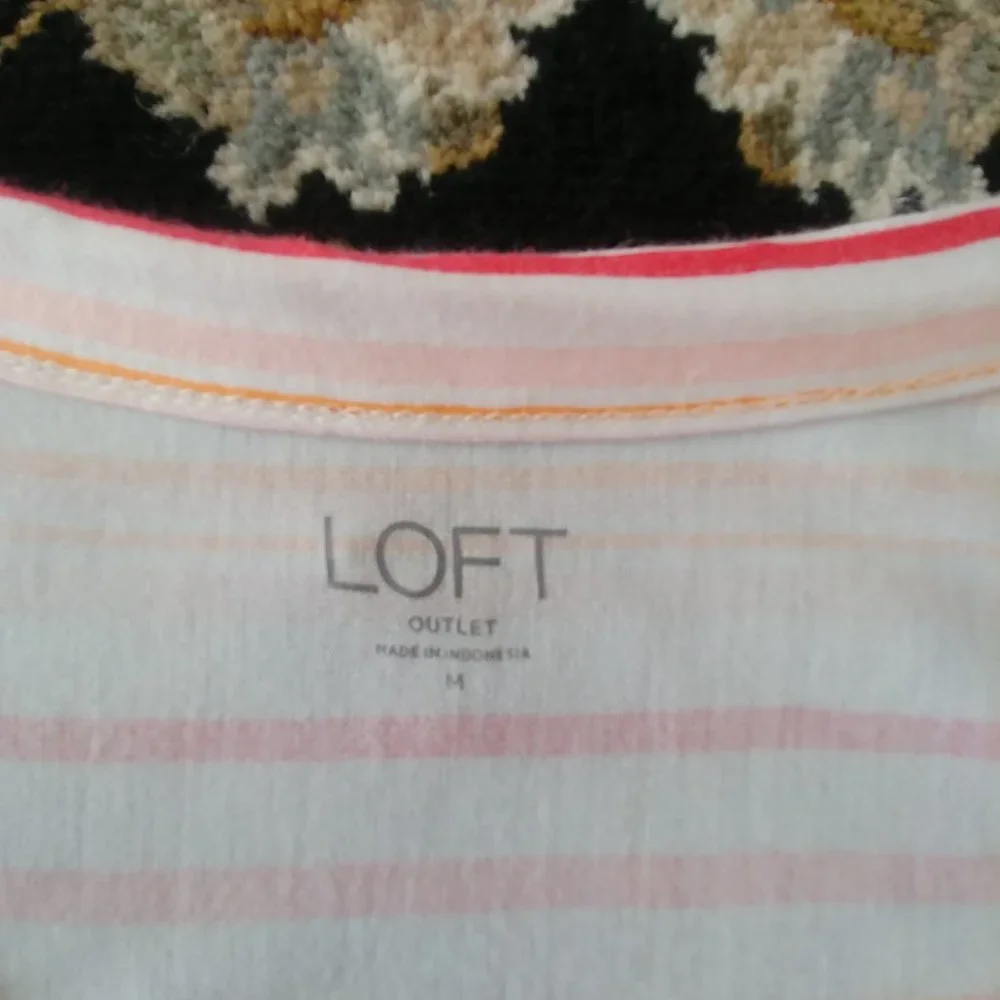 ***Ann Taylor Loft Outlet Rayon Tank Top,  Striped Medium*** - Picture 6 of 12